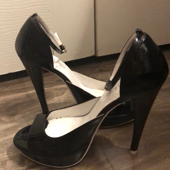 ALDO black patent leather peep toe heels pumps - Picture 3 of 9